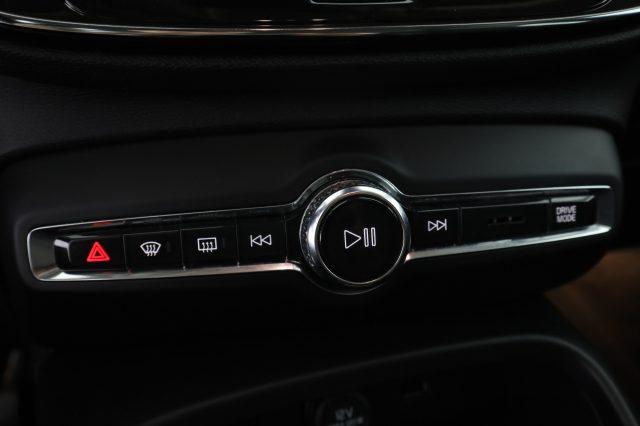 VOLVO XC40 XC40 T4 AWD Geartronic Momentum