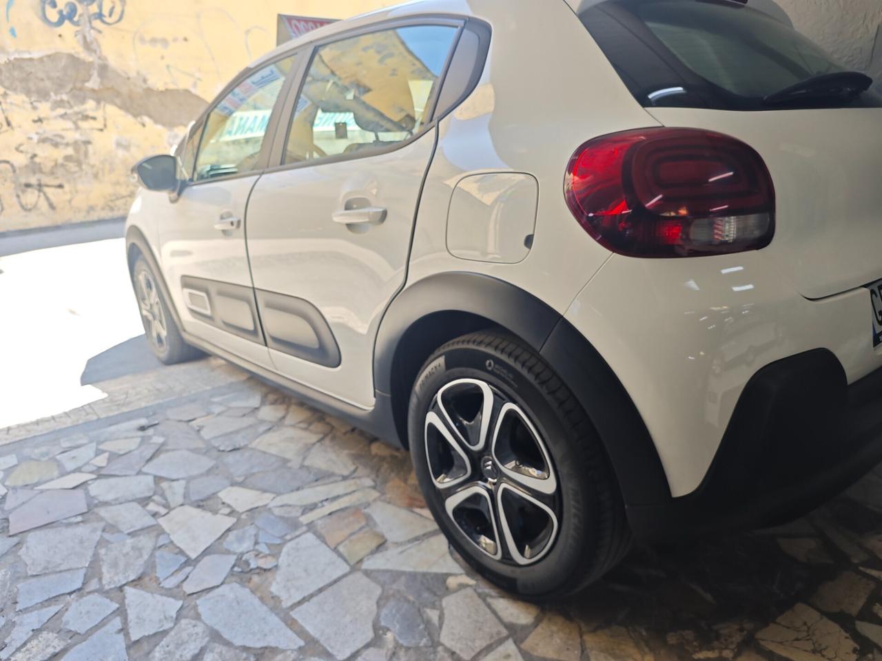 Citroen C3 PureTech 83 S&S Shine Pack