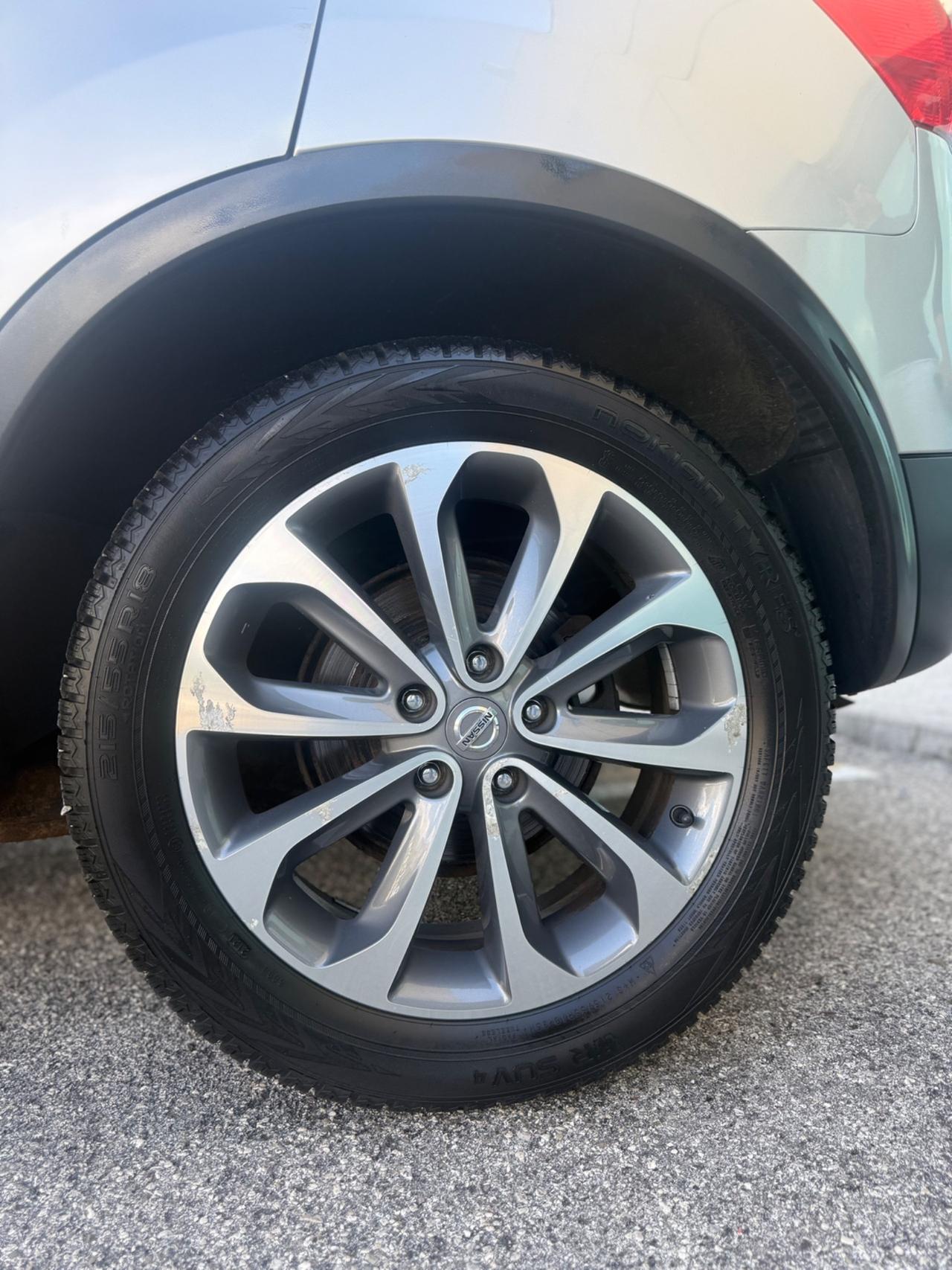 Nissan Qashqai 2.0 4WD - TETTO PANORAMICO
