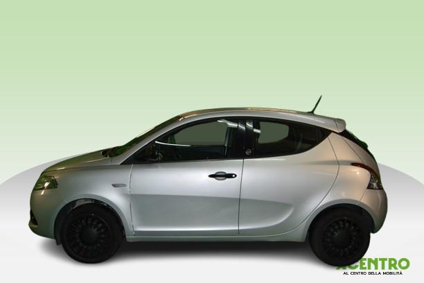 LANCIA New Ypsilon - YPSILON 1.0 HYBRID SILVER