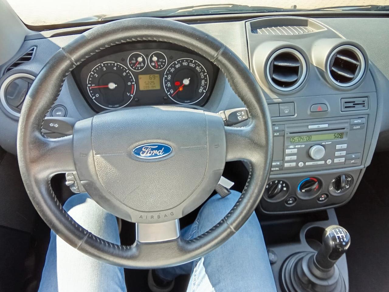 Ford Fiesta 1.2 16V 5p. Titanium