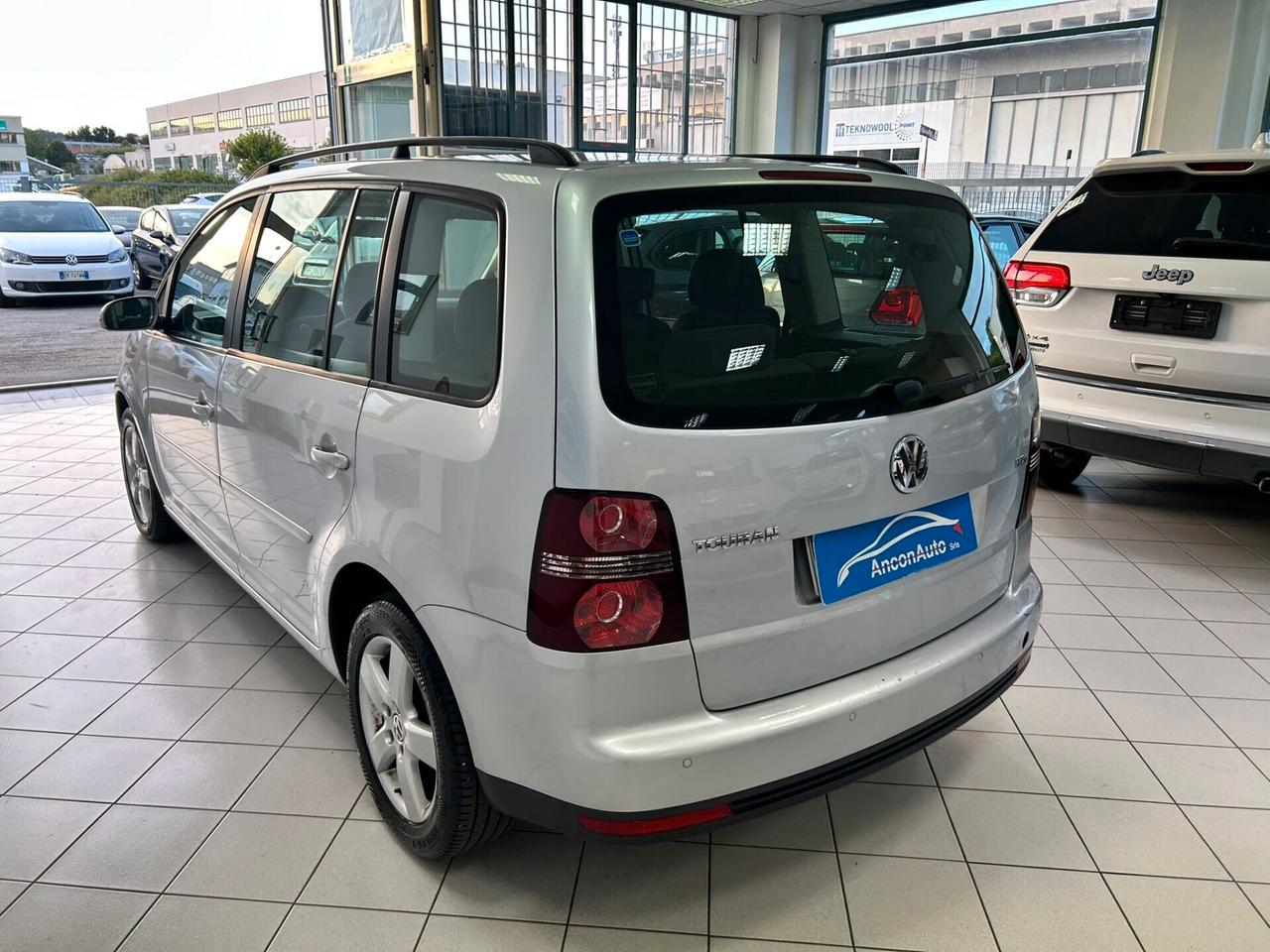 VW Touran 1.9 TDI 7 POSTI 2008