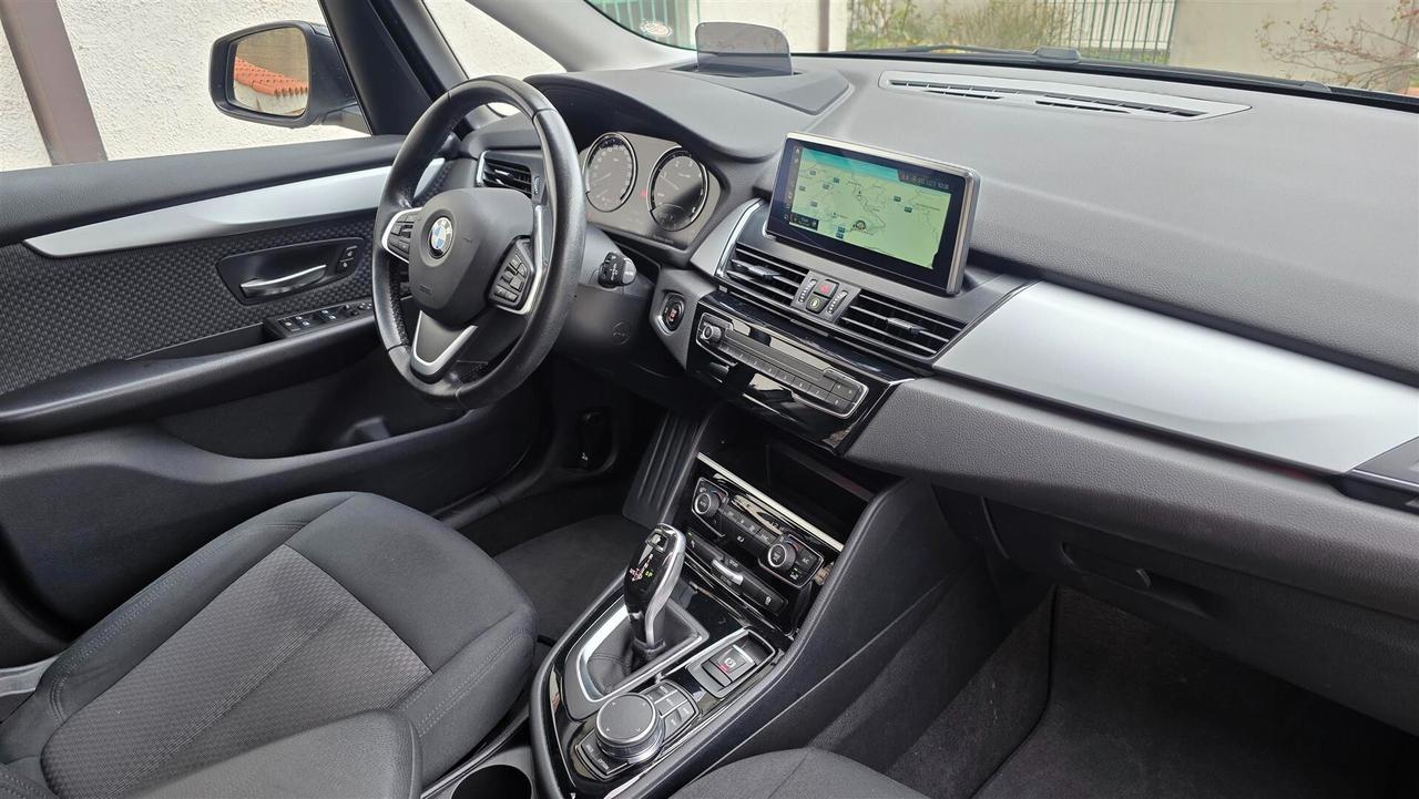 Bmw 2er Active Tourer 218d Luxury