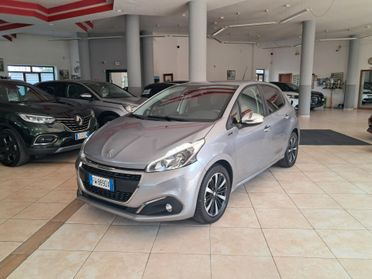 Peugeot 208 PureTech 82 Stop&Start 5 porte Signature
