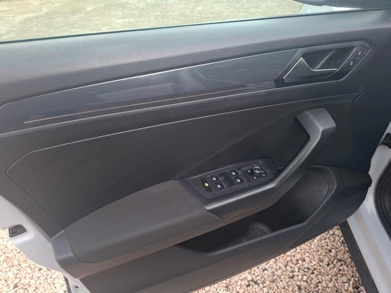 Volkswagen T-Roc 1.6 TDI SCR Advanced BlueMotion Technology