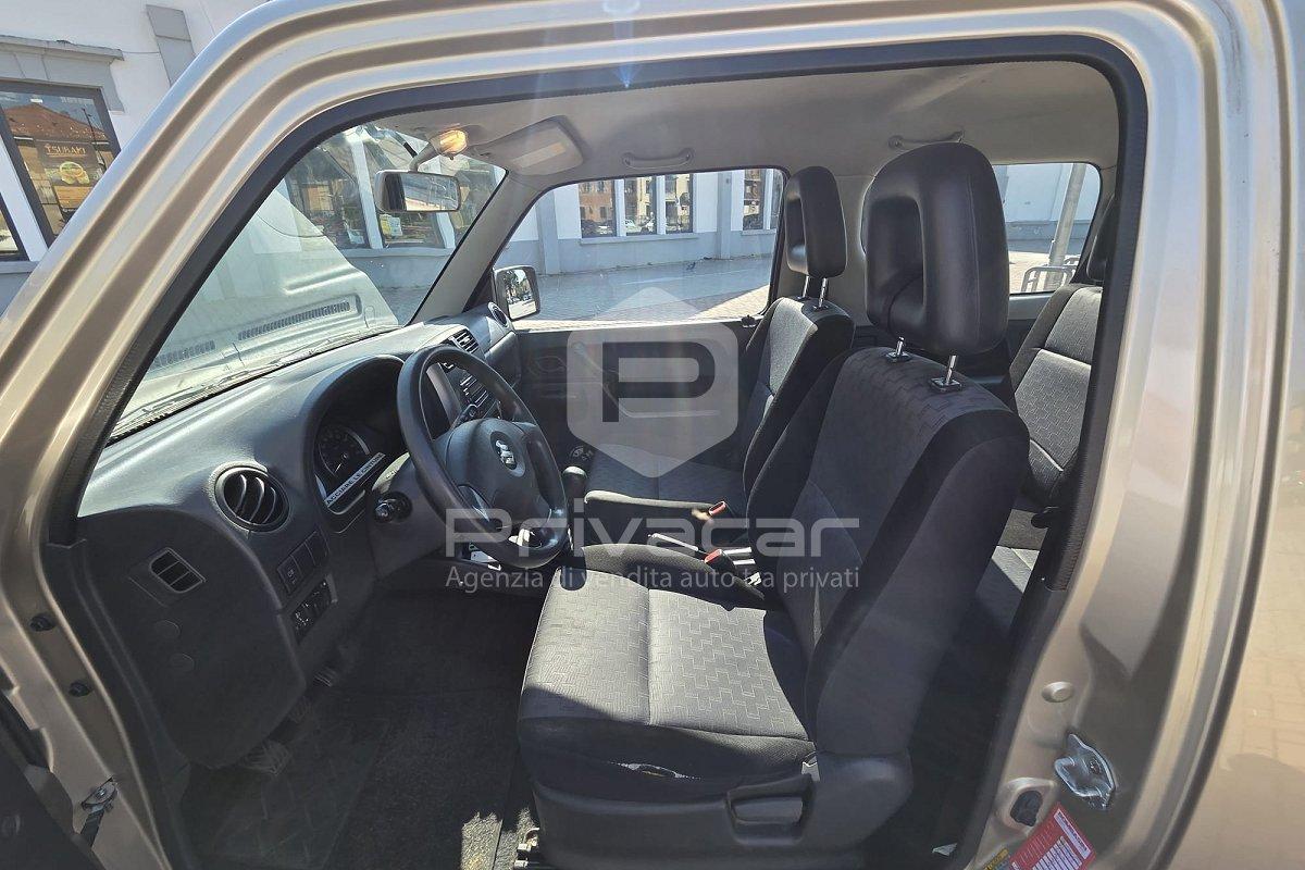 SUZUKI Jimny 1.3i 16V cat 4WD JLX