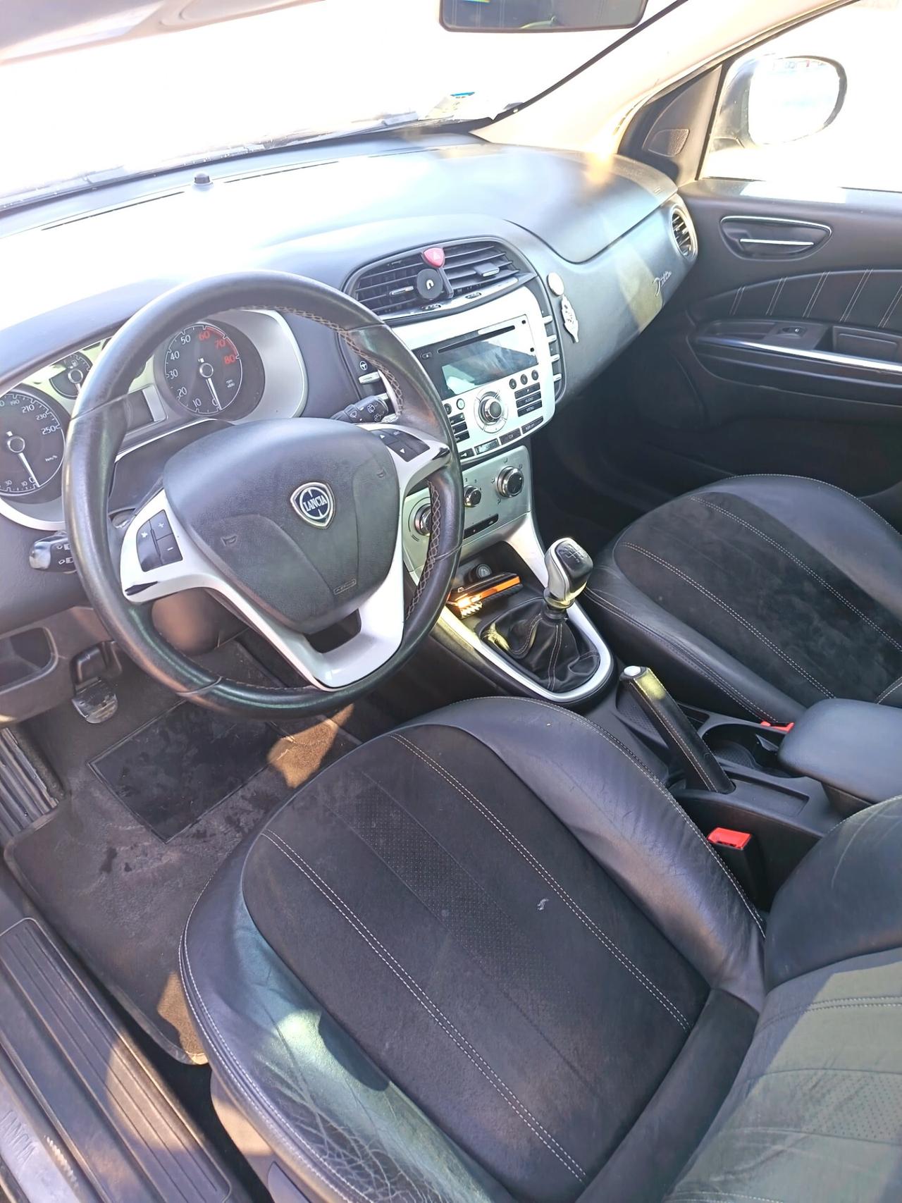 Lancia Delta 1.4 T-Jet 150 CV Argento