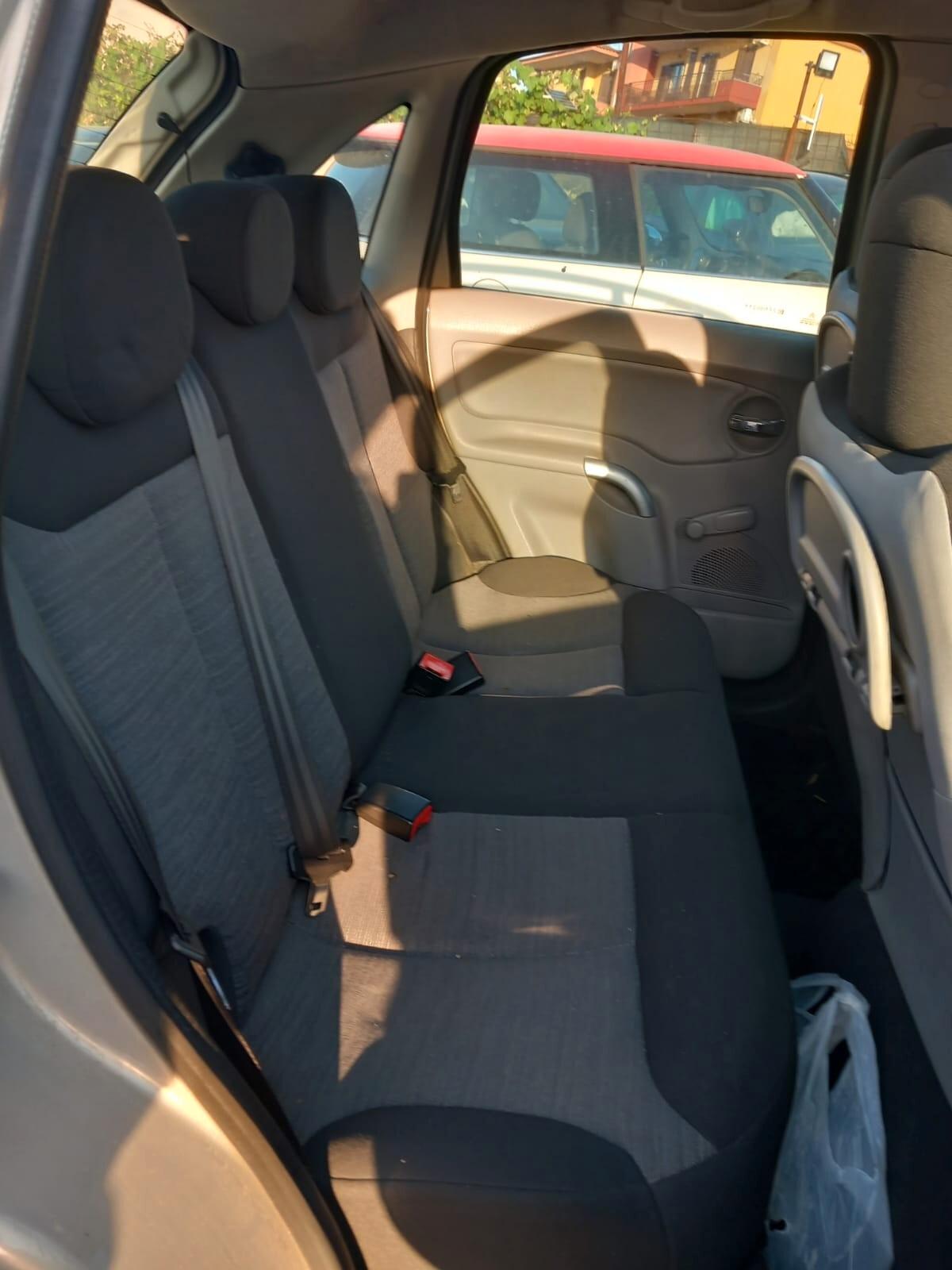 Citroen C3 1.4 HDi 70CV Exclusive