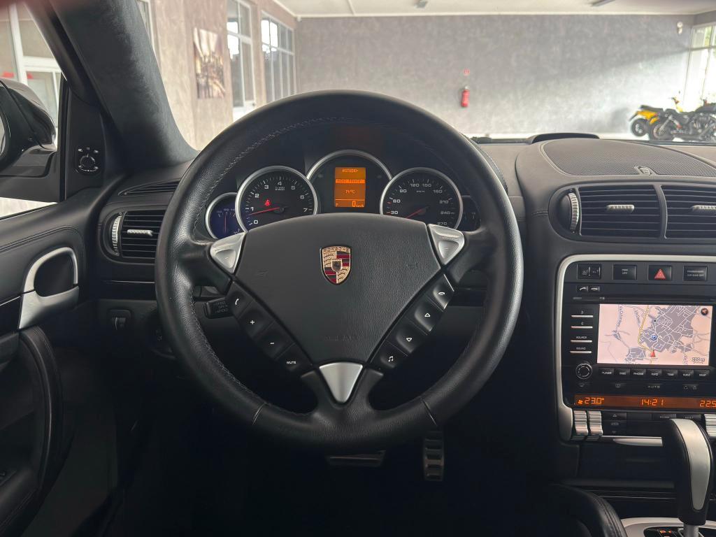 Porsche Cayenne 4.8 GTS