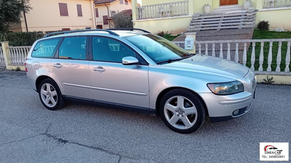 VOLVO - V50 2.0 diesel