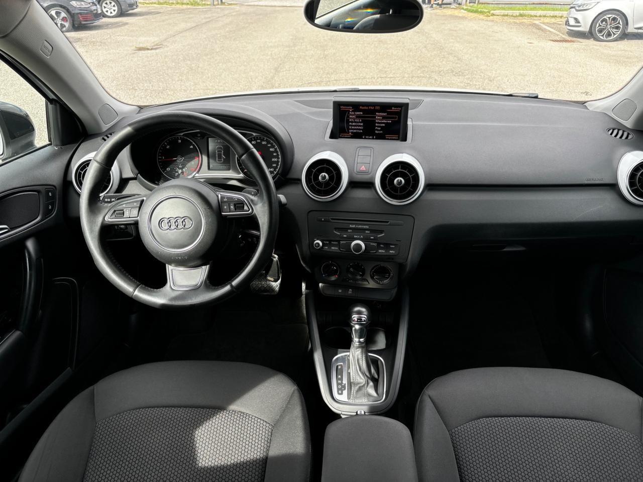 Audi A1 1.6 TDI S tronic Admired - 2013
