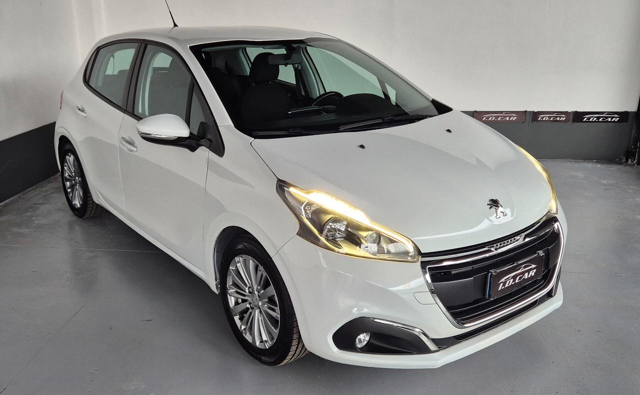 Peugeot 208 PureTech 82 5 porte Allure