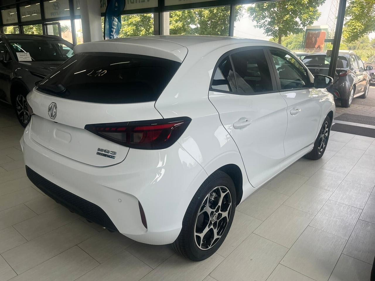 MG 3 1.500 STANDARD 115 CV GARANZIA 7 ANNI