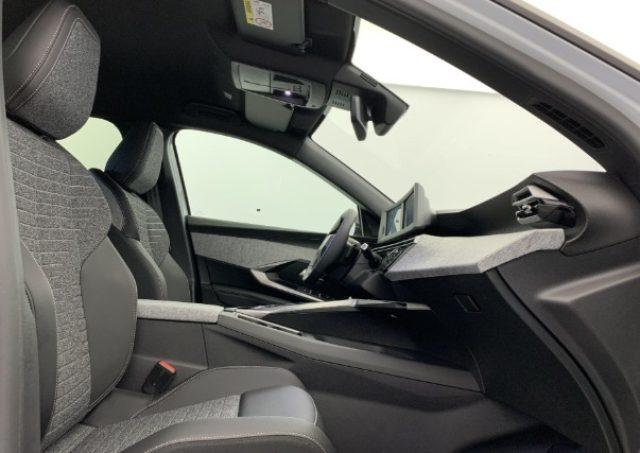PEUGEOT 5008 Hybrid 145 e-DCS6 Allure