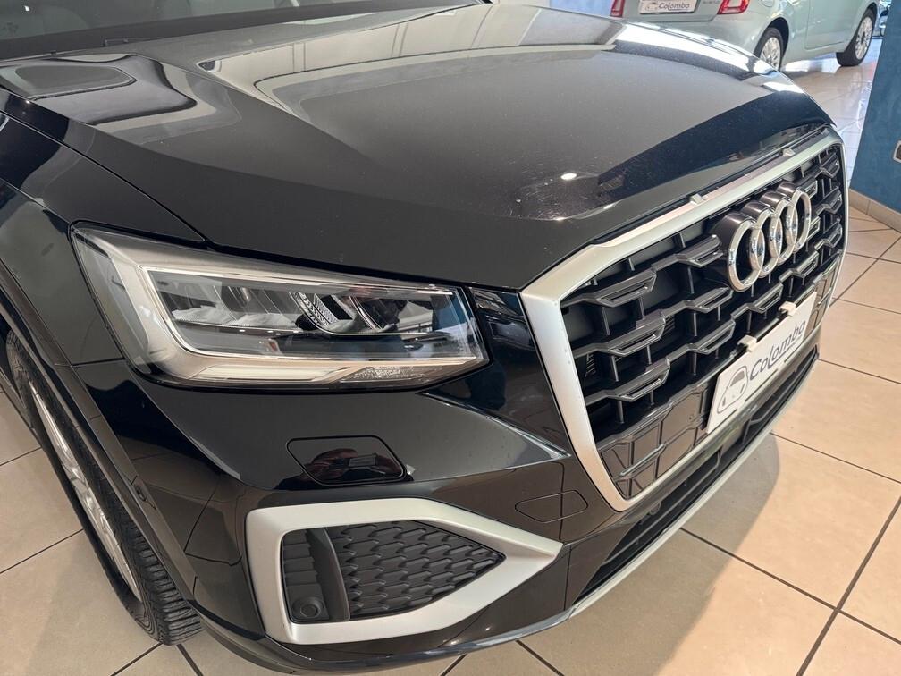 Audi Q2 35 1.5 tfsi Advanced s-tronic Led App conn Cam Pano 17"