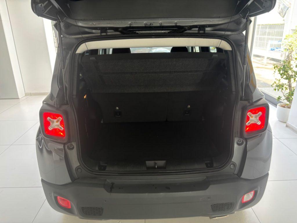 Jeep Renegade 1.5 Turbo T4 MHEV Limited tua da €199,00 mensili