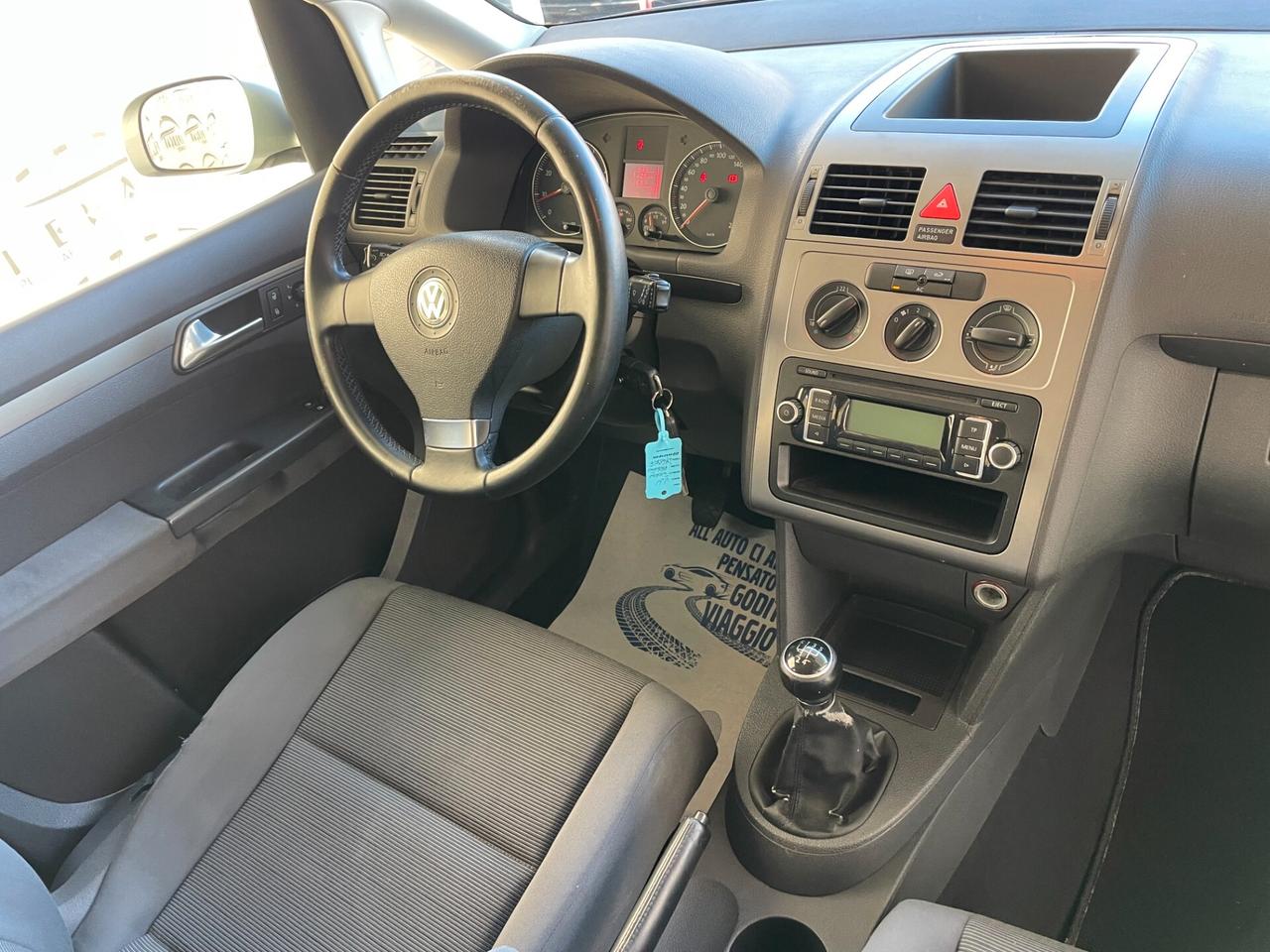 Volkswagen Touran 2.0 Highline Ecofuel ( 7 POSTI )