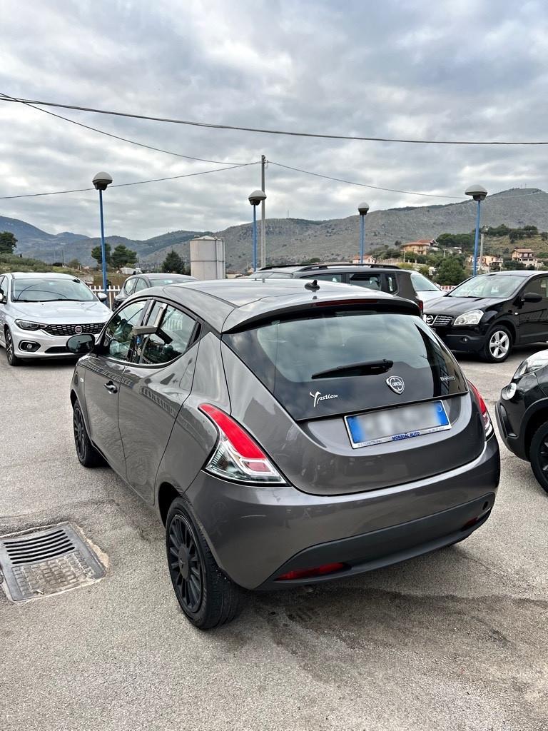 Lancia Ypsilon 1.0 70cv Hybrid 2021