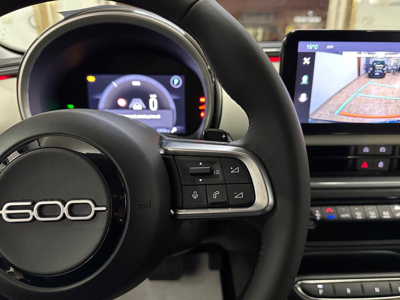 Fiat 600 Hybrid 100 CV DCT MHEV La Prima