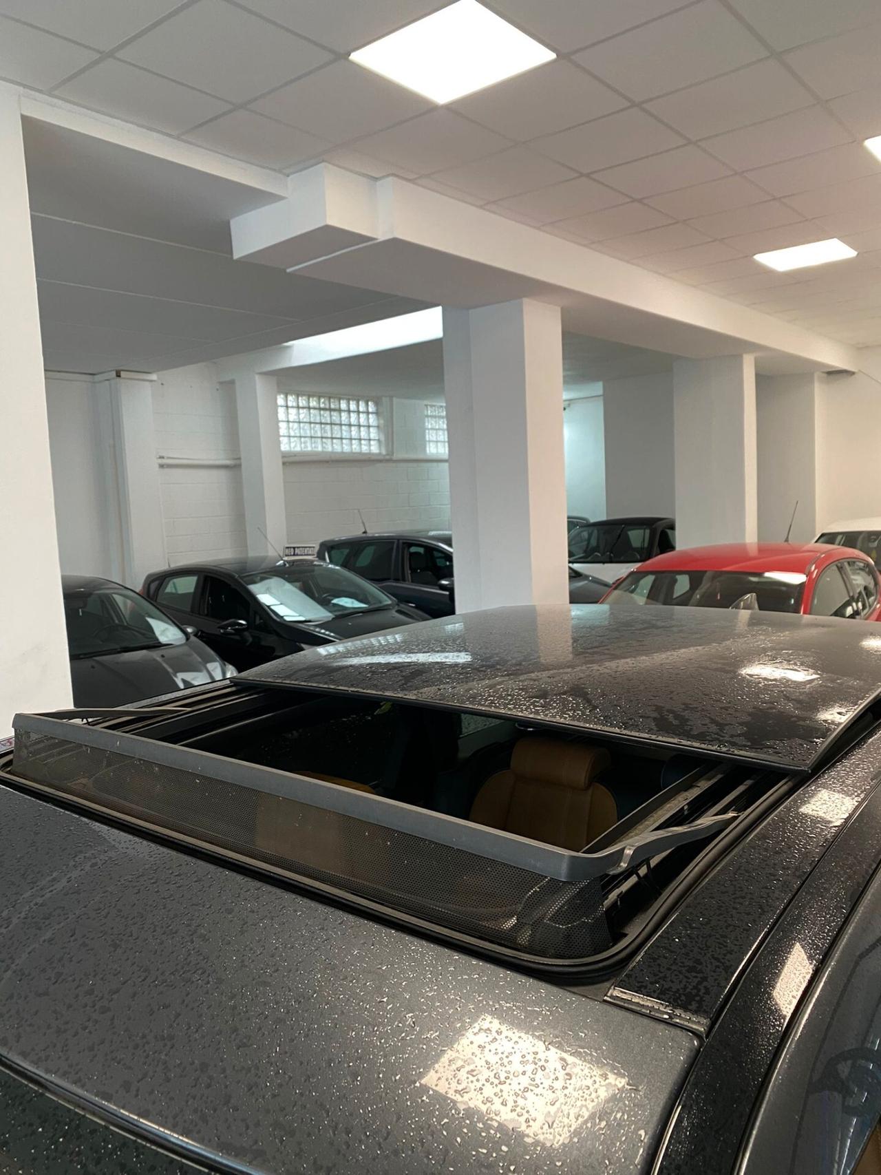 Land Rover Range Velar 3.0 V6 SD6 300 CV First Edition