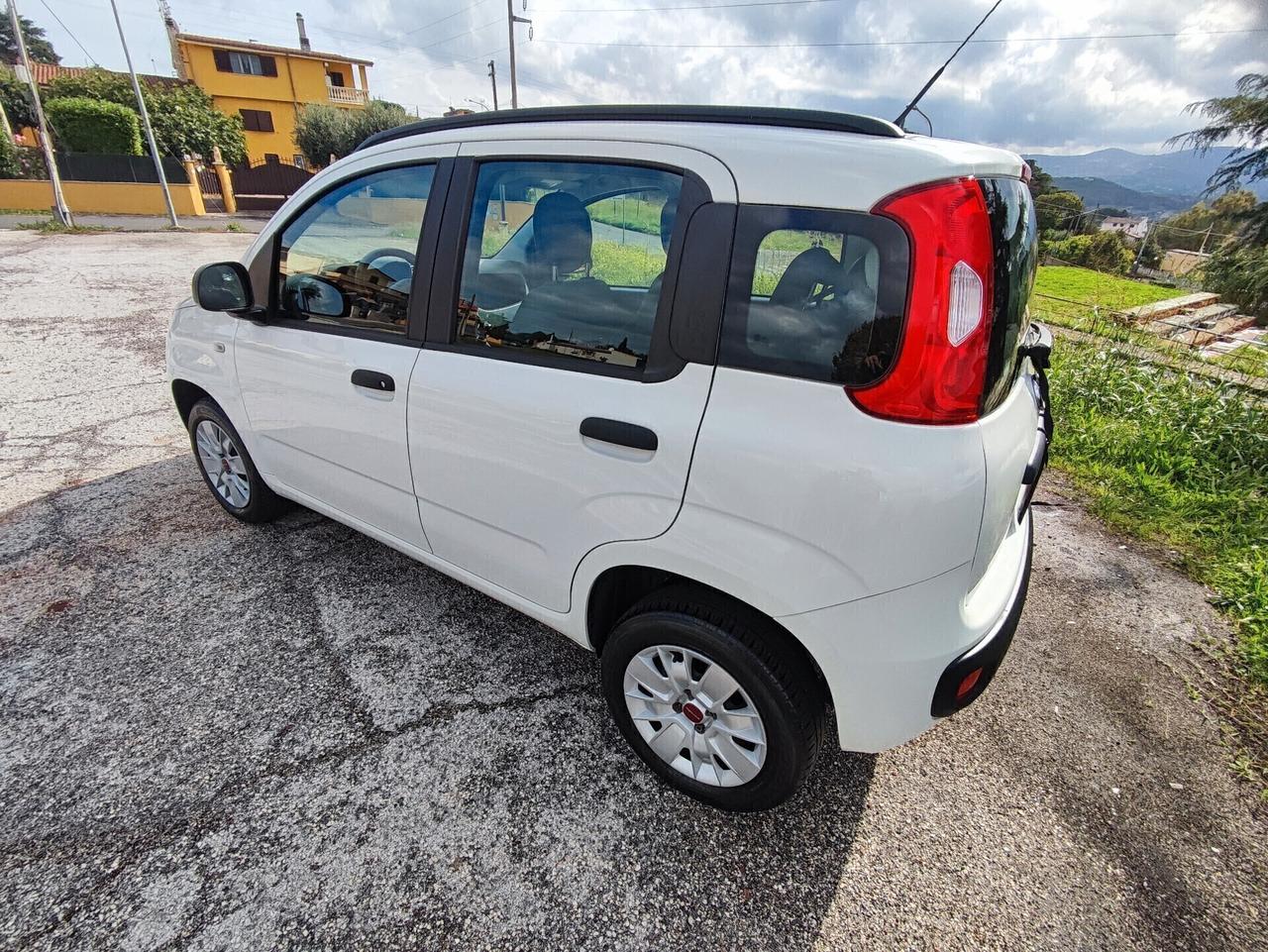 Fiat Panda 0.9 TwinAir Turbo Natural Power Lounge