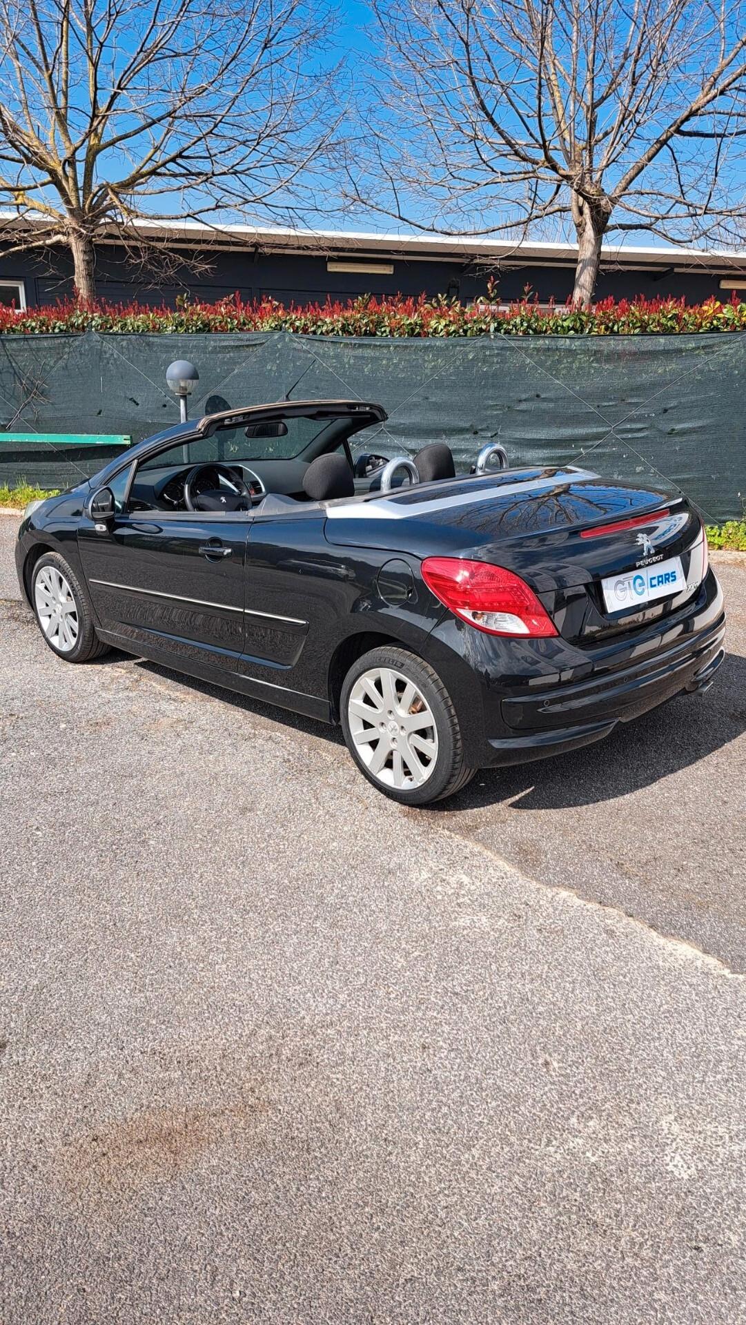 Peugeot 207 CC - 1.6 8V HDi - Allure