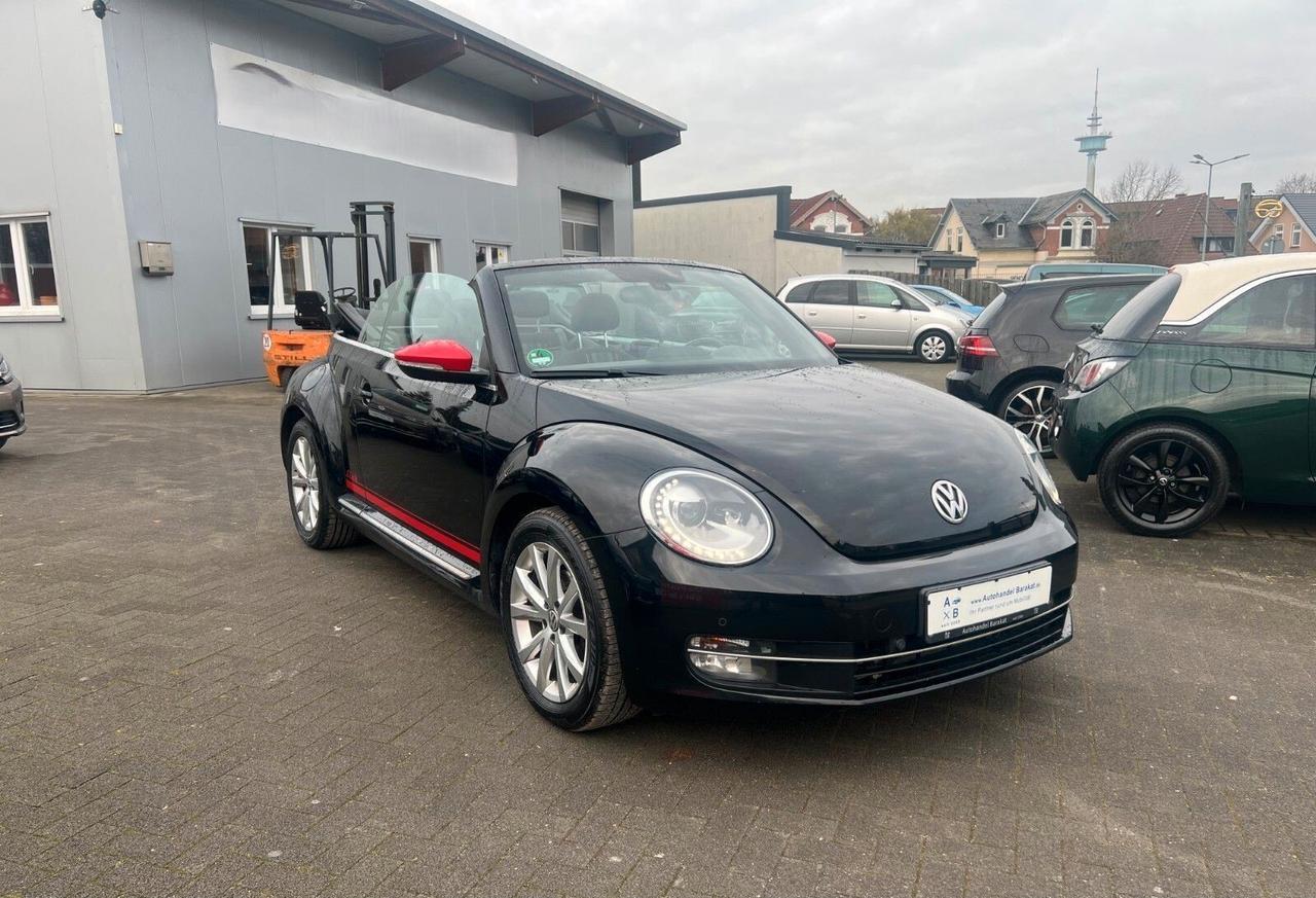 Volkswagen Maggiolino Cabrio 2.0 TDI DSG Club BlueMotion Technology