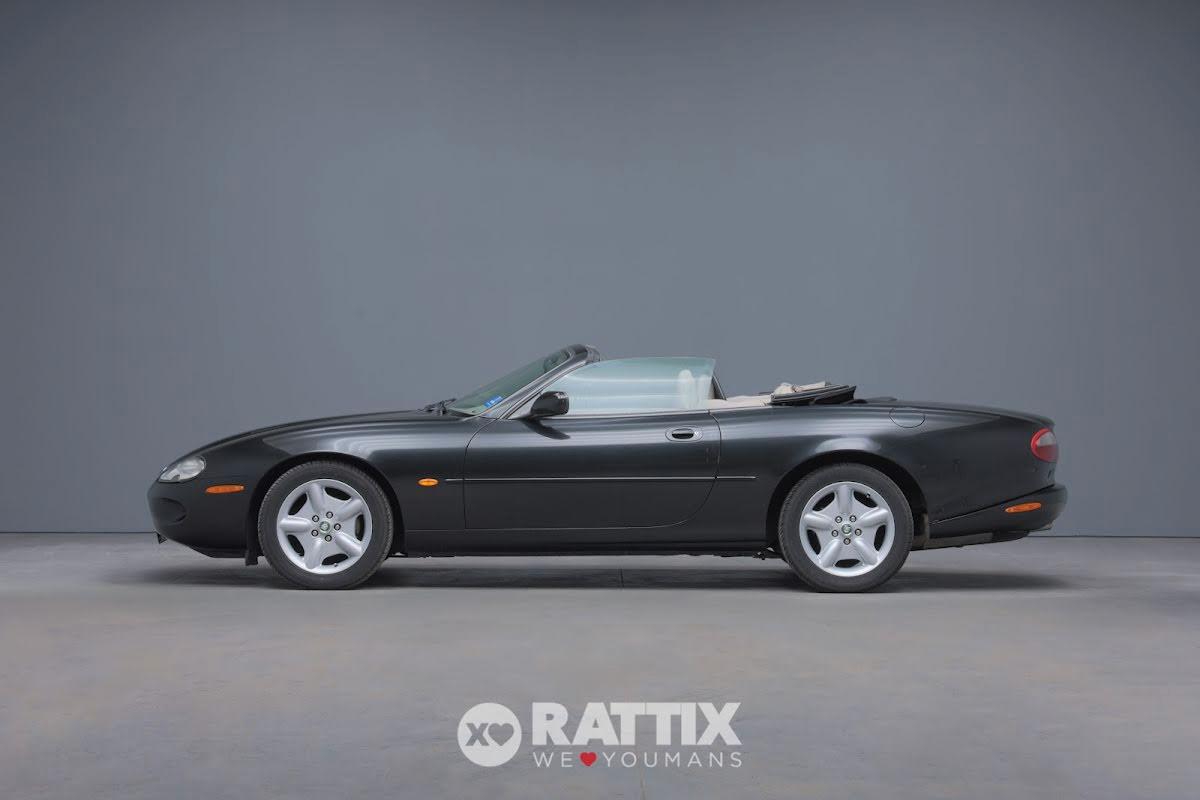 Jaguar XK8 4.0 V8 284CV Convertible