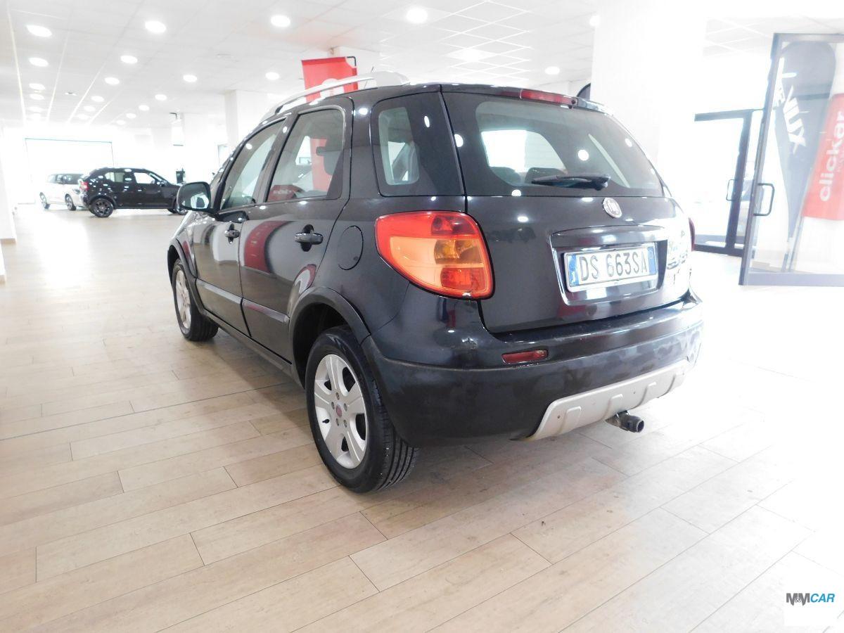 FIAT - Sedici - 1.9 MJT 4x4 Emotion