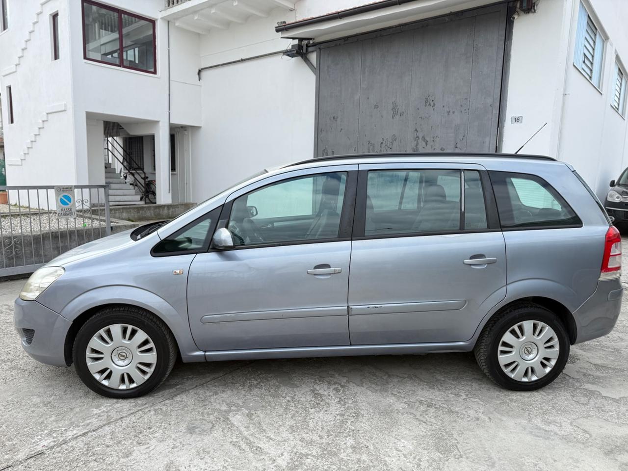 Opel Zafira 1.6 Turbo ecoMetano 2029 7 Posti