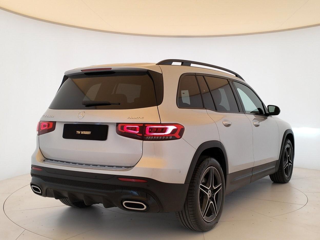 MERCEDES-BENZ GLB 200d Premium AMG line 4matic auto