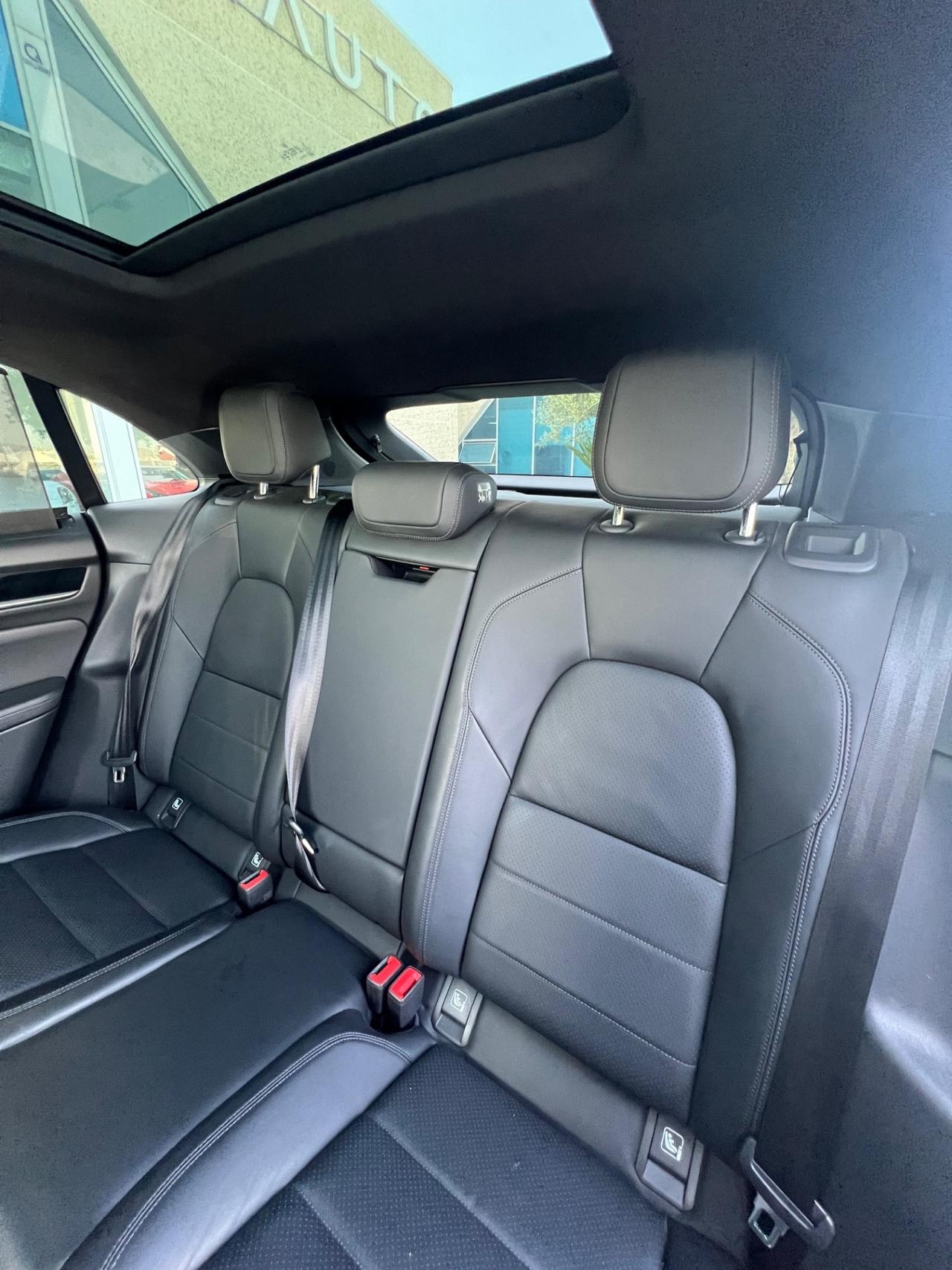 Porsche Macan EV 4 - possibilità noleggio no scoring