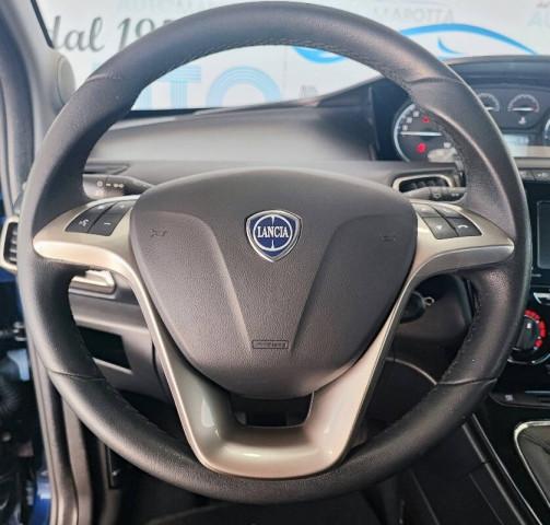 Lancia Ypsilon 1.2 Gold 69cv