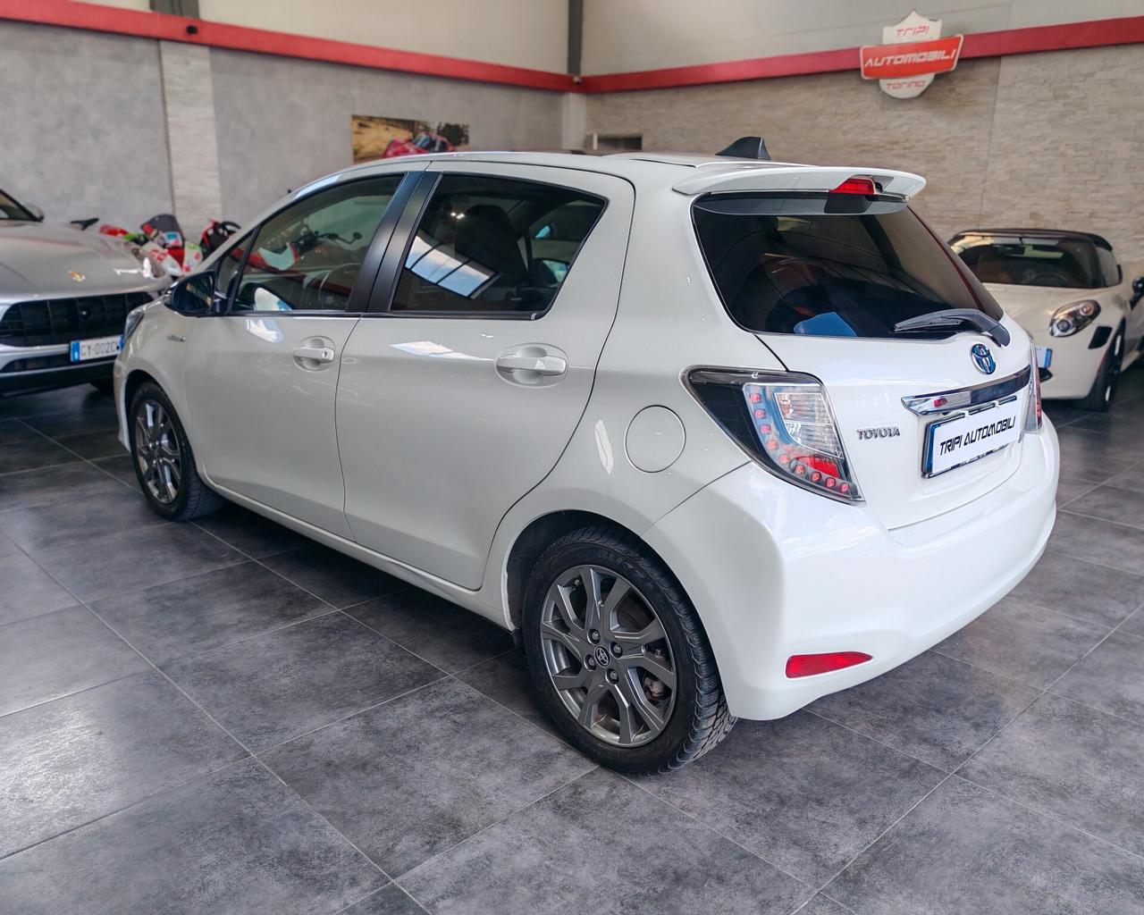 Toyota Yaris 1.5 Hybrid 100 cv Lounge CVT