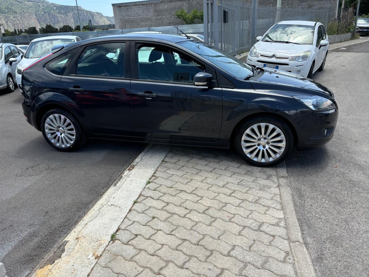 Ford Focus 1.6 TDCi (110CV) 5p. Tit. DPF