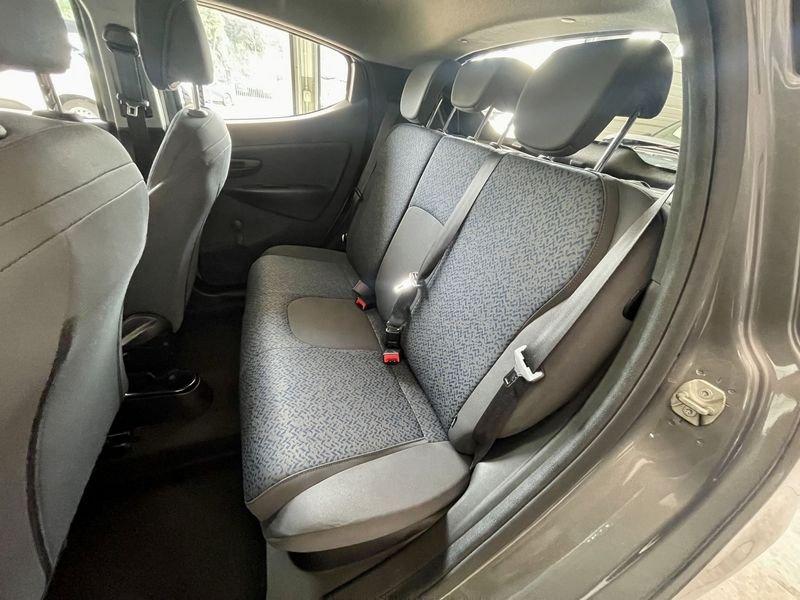 Lancia Ypsilon 1.0 firefly hybrid Gold s&s 70cv 5p.ti - AZIENDALE