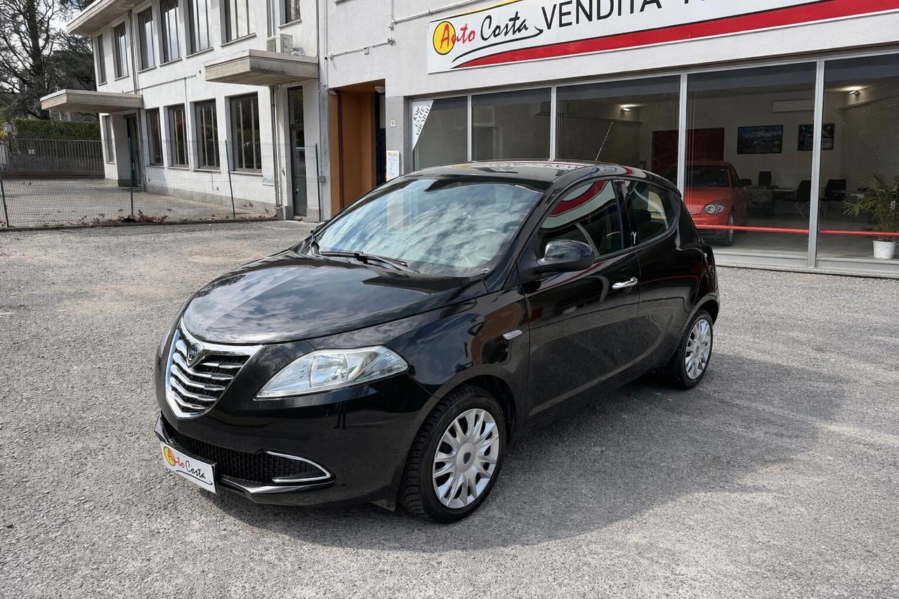 Lancia Ypsilon 1.2 69 CV 5 porte S&S Platinum