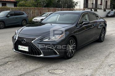LEXUS ES Hybrid Executive