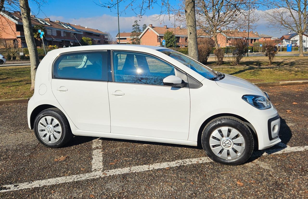 Volkswagen up! 1.0 5p. take SOLO 47.000 KM