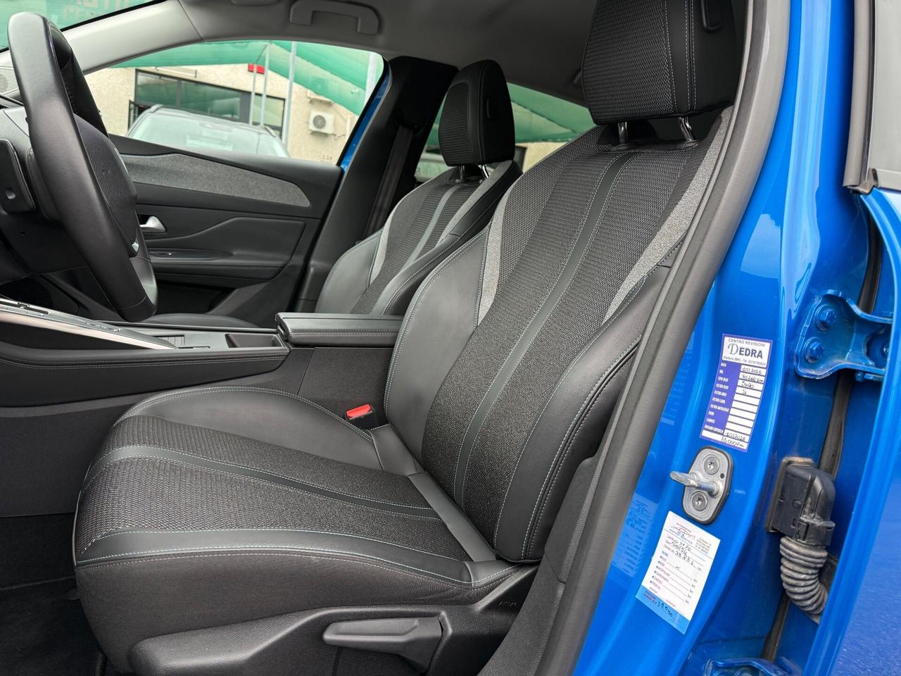 Peugeot 308 Berlina 1.5 130 S&S EAT8 Allure Pack