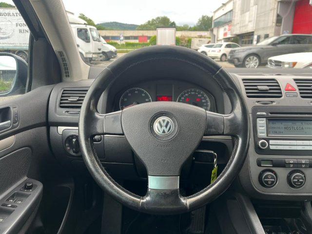 VOLKSWAGEN Golf 1.6 16V FSI 5p. SportLine
