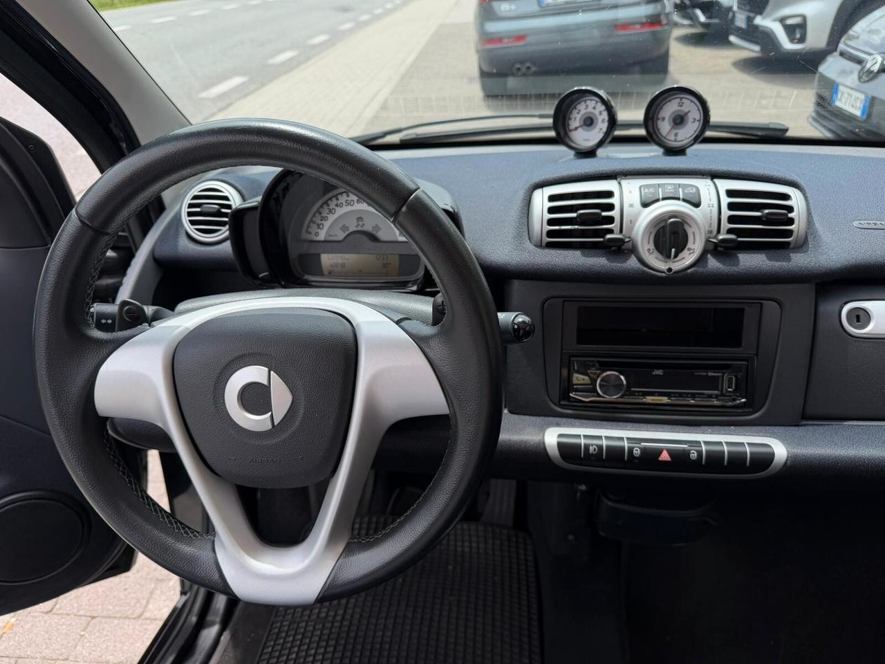 Smart Fortwo 1.0cc 71Cv mhd White