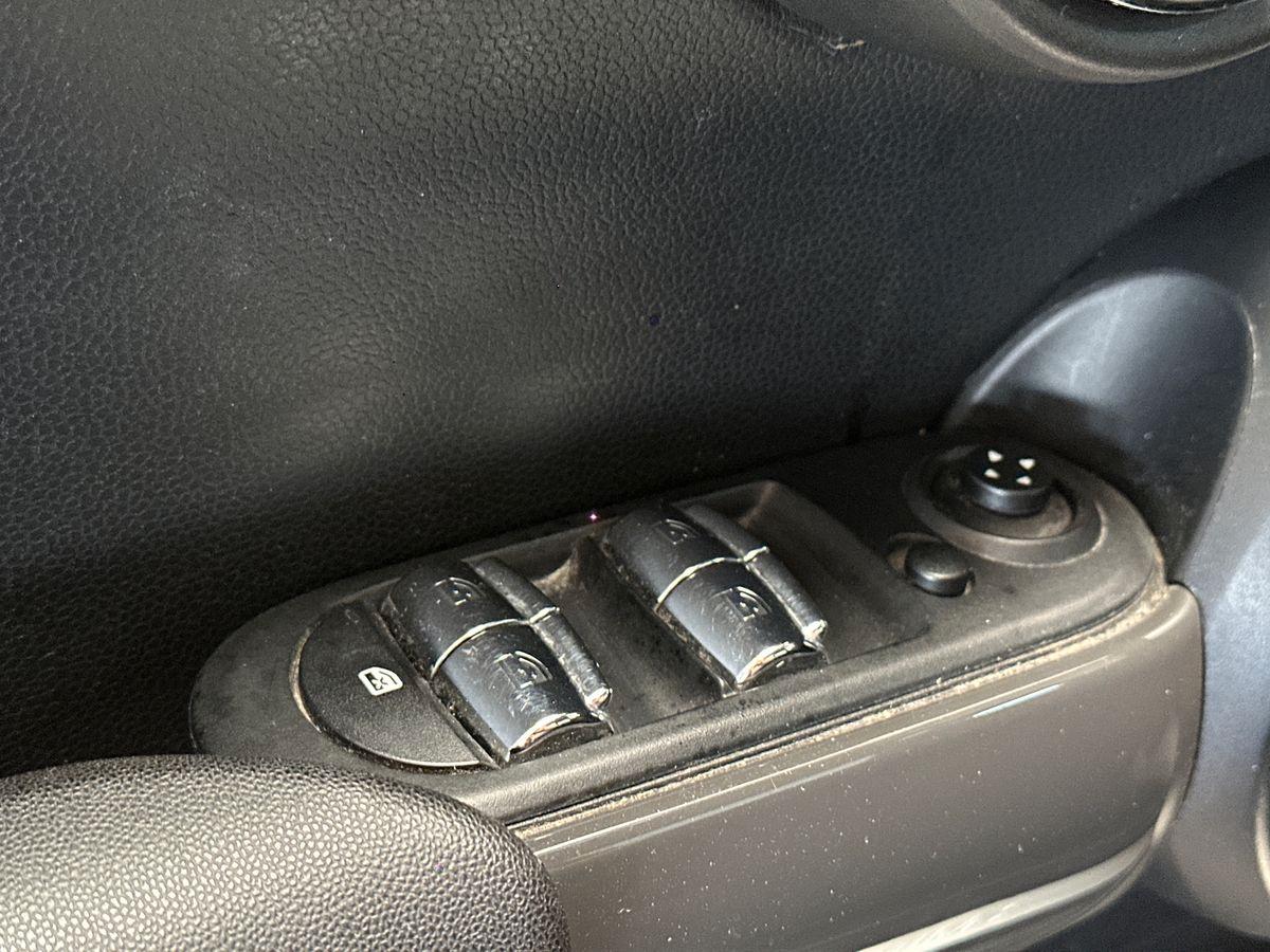 MINI Mini IV F55 2018 5p - Mini 5p 1.5 Cooper D Boost