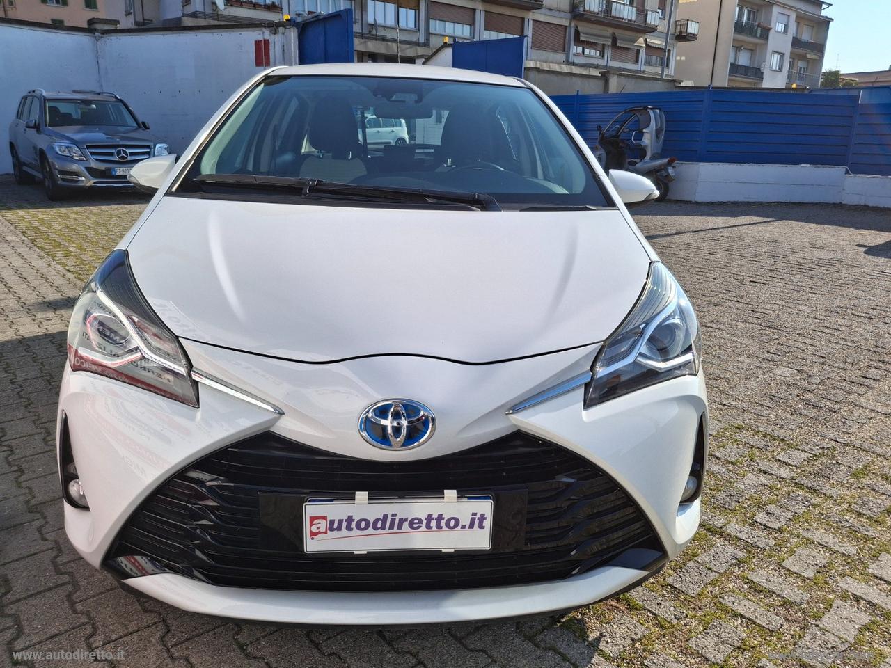 TOYOTA Yaris 1.5 Hybrid 5p. Business