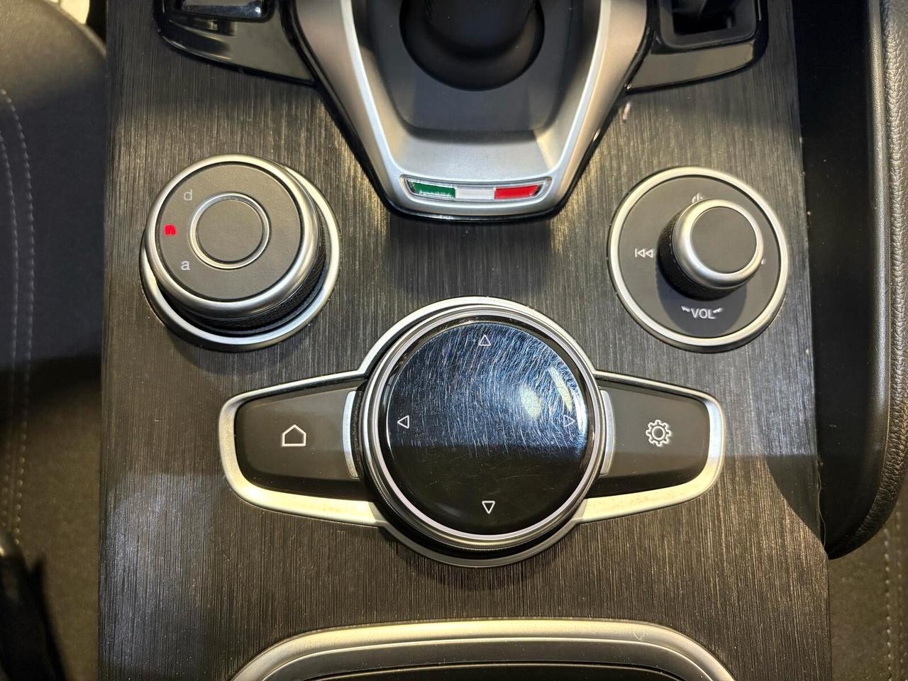 Alfa Romeo Giulia 2.2 Turbodiesel 160 CV AT8 Sprint