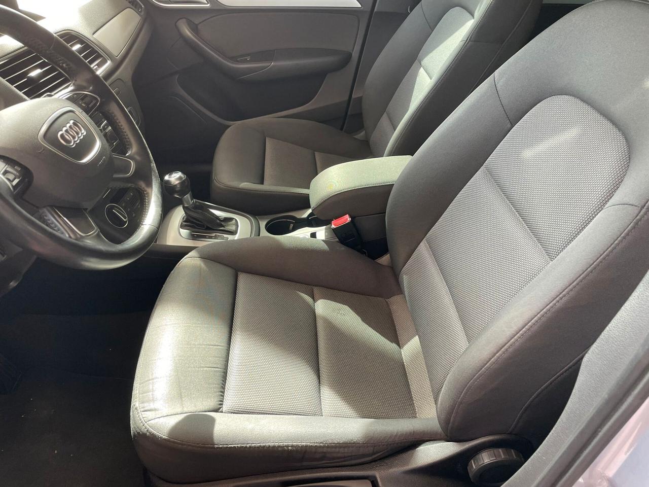 Audi Q3 2.0 TDI 120 CV S -Line Edition