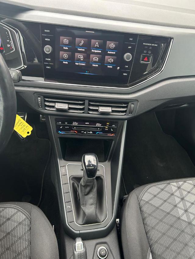 VOLKSWAGEN Taigo 1.0 TSI 110 CV DSG R-Line NEO PATENTATO