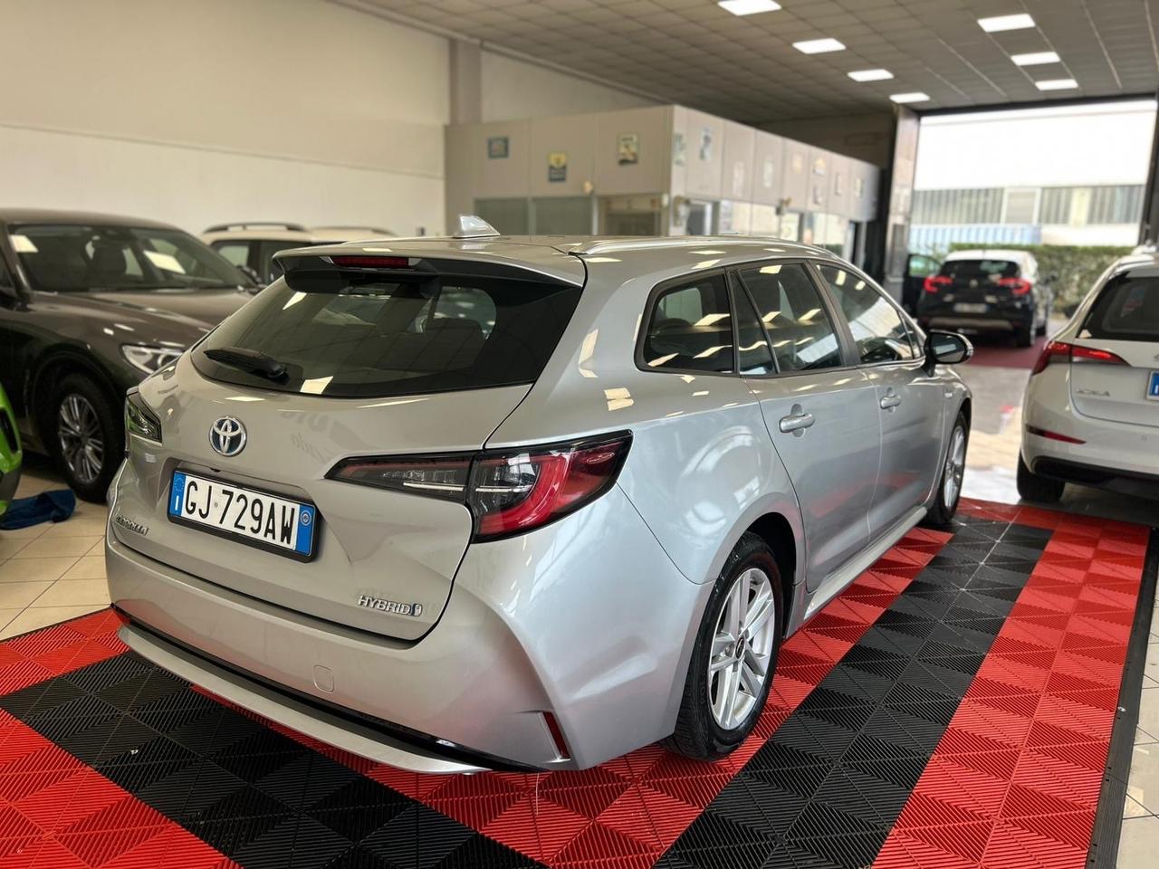 Toyota Corolla Touring Sports 1.8 Hybrid Business