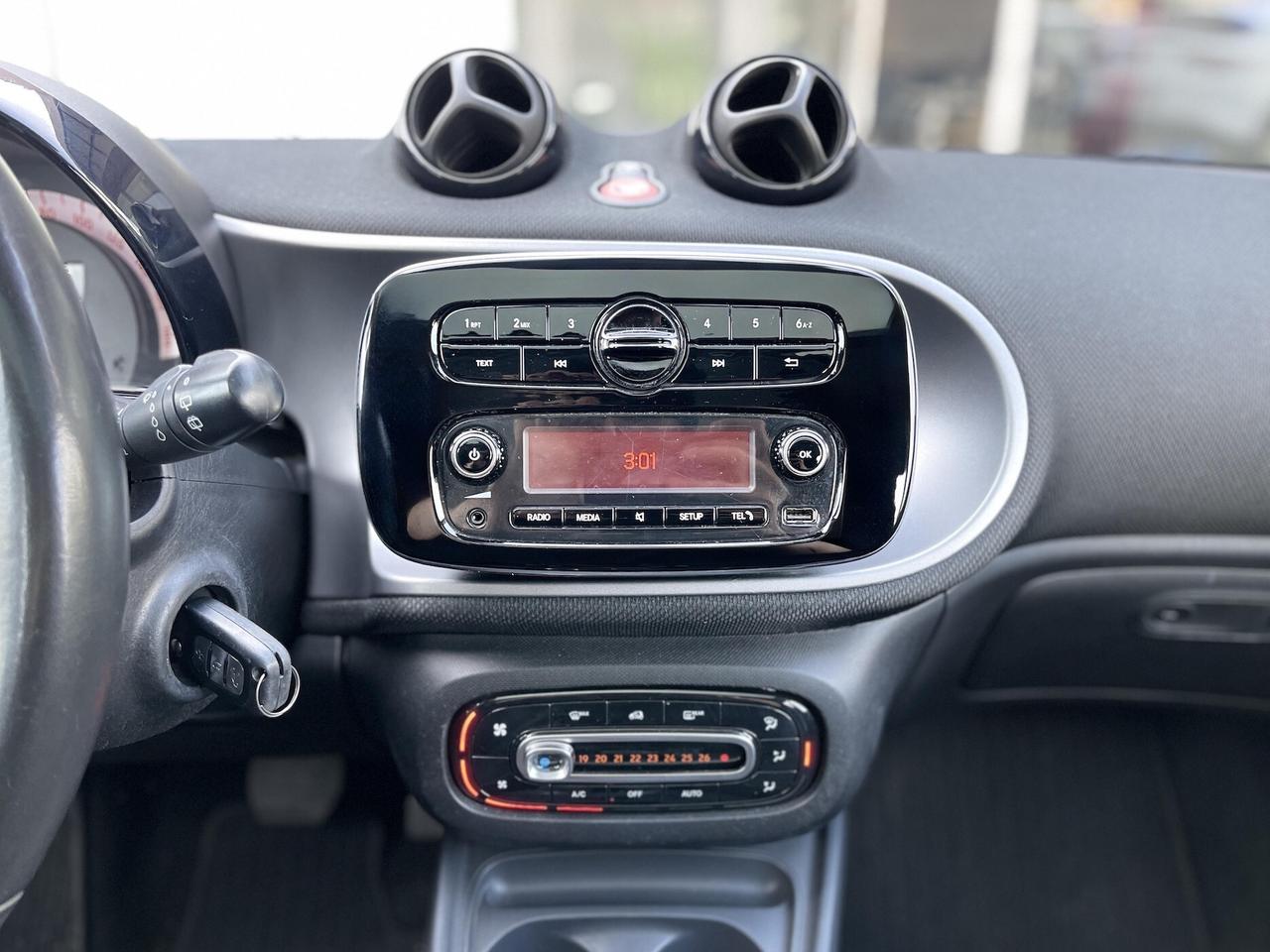 Smart ForFour 1.0 Benzina 71CV E6 Automatico - 2016