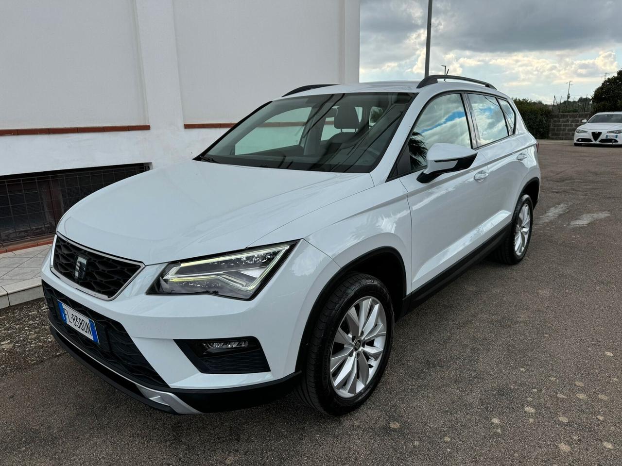 Seat Ateca 1.6 TDI FARI FULL LED, RetroCamera